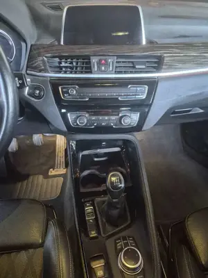 BMW X1 X1 xDrive18d xLine Bild 5