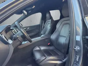 Volvo XC60 XC60 R Design AWD Bild 4