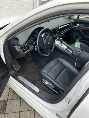 Porsche Panamera 4 PDK Bild 5