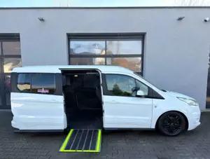 Ford Tourneo Connect Connect Aut. Rollstuhlrampe Paravan Seiteneinstieg Bild 4