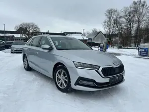 Skoda Octavia 2.0 Tdi Edition*Digital*LED*HUD*Keyless*AHK*Lane