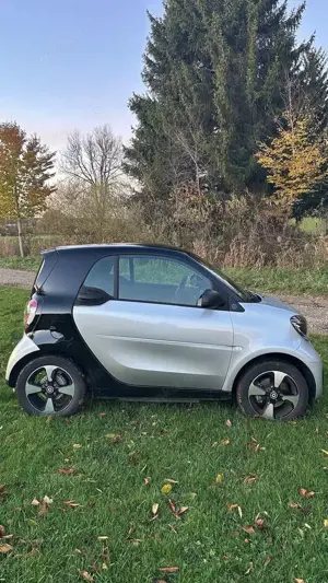 smart forTwo smart fortwo coupe EQ passion