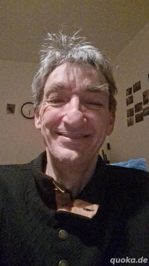 geiler Sklave 62 sucht einen sehr strengen versauten Meister von 30 bis 70 in Köln