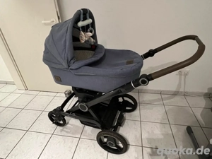 kinderwagen und Wippen
