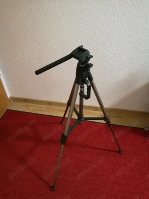 Neuwertiges Dreibein Stativ Alpha 2500 3-Wege-Panorama-Kopf Bild 4