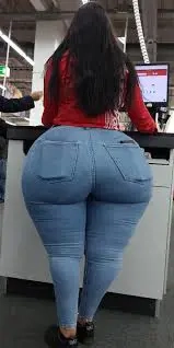 Vanessa, 26 , bi, sucht Paar reiferen Alters