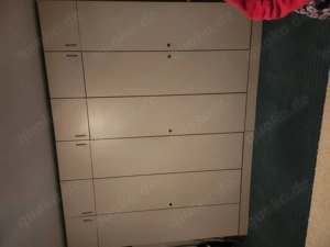 hochwertiger Kleiderschrank Marke Febrü zu verschenken für Selbstabbauer und Selbstabholer