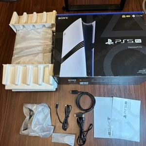 PS5 Pro Konsole CFI-7000B01 5703 aus Japan