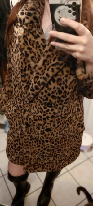 Warme Y2K Winterjacke im Leopardenmuster   