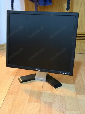 Dell Monitor 20 Zoll   VGA-Anschluss   ohne Kabel