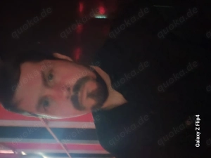 junger mann sucht Frau 