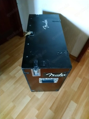 Biete Transportkiste für Gitarrenverstärker Fender Deluxe