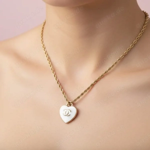 Chanel Knopf Upcycling