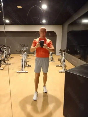 Nicht mehr alleine sein, gemeinsam das Leben genießen und zusammen Alt werden