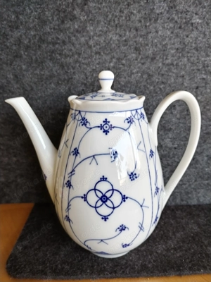 Kaffeekanne, Porzellan, weiß blau mit Deckel