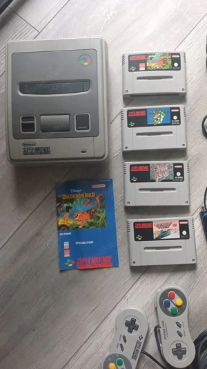 Super Nintendo Model-SNSP-001A mit Spielen +Zubehör