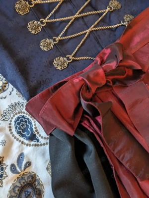 Dirndl Größe 36 mit Seidenschürze Oktoberfest Wiesn Dirndlkleid