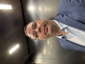 Suche eine Frau ab 40 die ich lecken darf nur aus Berlin, grn auch mollig, ps nur aus Berlin 