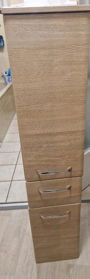 Badezimmerschrank