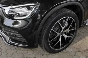 Mercedes-Benz GLC 300 4M Coupé AMG TOTWINKEL+DISTRONIC+MEMORY Bild 3