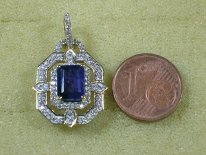 NEU: Anhänger 375 Gold mit Saphir + Zirkon