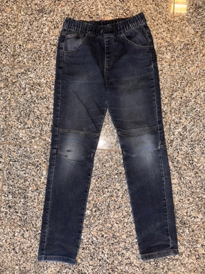 Jeans Gr. 152   dunkelblau