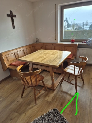 Guterhaltene Eckbank , Tisch , 2 Stühle - 84323 Massing 