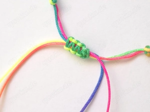 3 neue bunte Freundschatsbändchen zusammen 2 € Bild 2