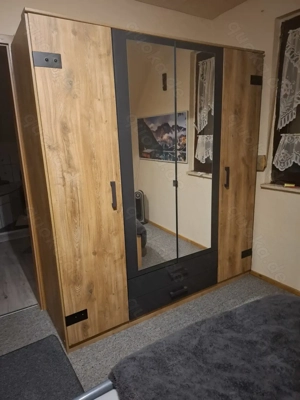 Schlafzimmerschrank zu verkaufen