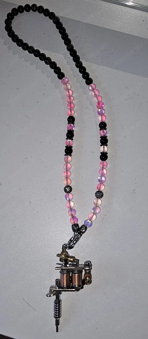 Perlenkette mit Tattoomaschienen Anhänger 