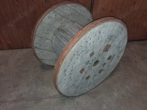 Große Kabeltrommel als Deko-Tisch, Durchmesser 1m Bild 2