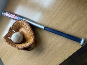 Baseball-Schläger (Aluminium)  + Catcher (Leder)  + 1 Ball