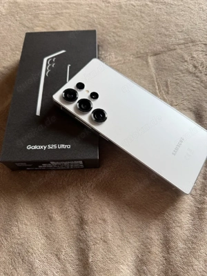 Samsung Galaxy S25 Ultra 256GB Schwarz ohne Simlock Titanium Whitesilver