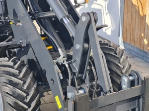 E Hoflader Radlader Bild 3