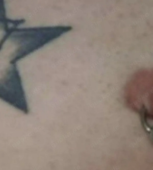 Er sucht ihn     du bist öfters auf suche und suchst einen bei dem du dich auch Wohlfühlen  kannst 