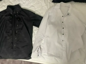 Herrenhemd drei Stück kostet 9,99     Größe S   Elegant & Modern