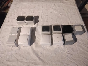 Aufputz Steckdose und Lichtschalter 