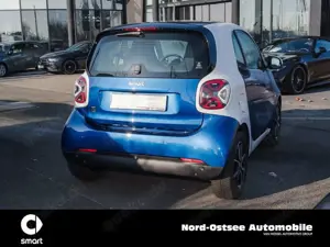 smart forTwo EQ  TEMPO SHZ PANO KLIMA LED Bild 4