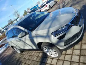 Skoda Karoq 1.5 TSI DSG | Panorama | AHK | LED | Navi | Top