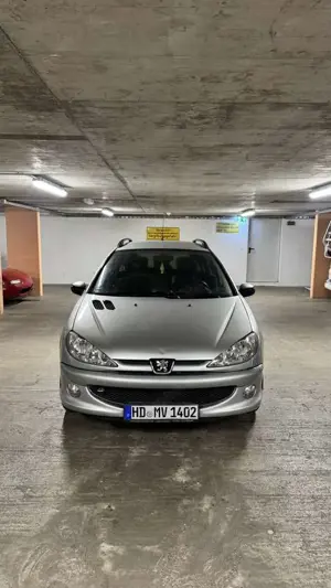 Peugeot 206 Sw JBL Bild 2