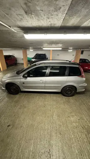 Peugeot 206 Sw JBL Bild 4