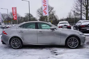 Lexus IS 200 IS 2,5 300h Executive Line LED DAB Navi Kamera Bild 4