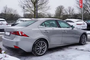 Lexus IS 200 IS 2,5 300h Executive Line LED DAB Navi Kamera Bild 5