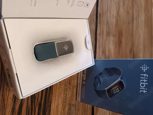 Fitbit Charge 5