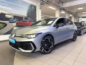 Volkswagen Golf 1.5 eTSI DSG R-Line Matrix-LED+KAMERA+ACC