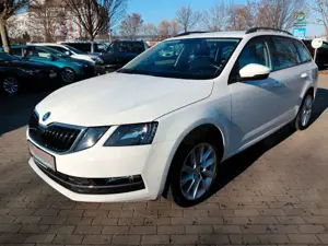 Skoda Octavia Combi Tour Apple CarPlay Klima Sitzheiz.
