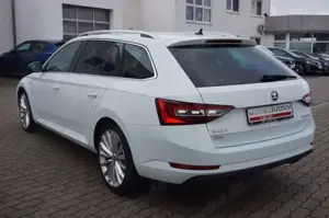 Skoda Superb Combi TSI LK DSG Xenon AHK Navi GRA RFK Leder ... Bild 3