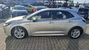 Toyota Corolla 1.8 Hybrid Business Edition*Allwetter Bild 4