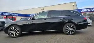 Mercedes-Benz E 300 E 300 e Plug-in Hybrid Bild 2
