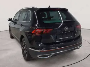 Volkswagen Tiguan Tiguan 1.4 eHybrid Elegance MATRIX AHK NAV Bild 2